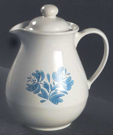 Yorktowne Plastic Thermos/Carafe & Lid by Pfaltzgraff