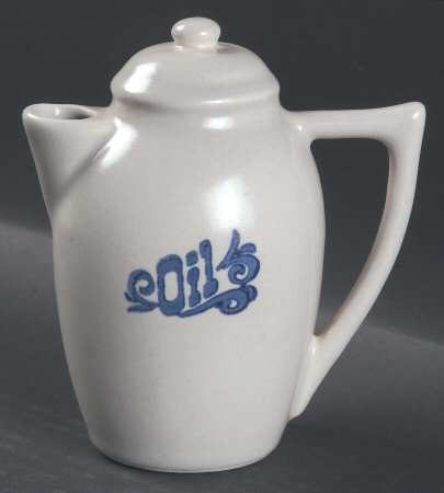 Yorktowne 1-Piece Oil Cruet with Spout