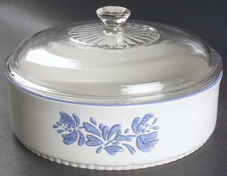 Yorktowne 1.5 Quart Round Covered Baker