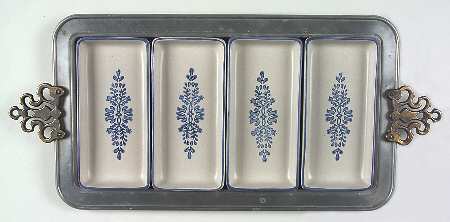 Yorktowne (5 Pc) Relish Set (4 Relish on Metal Tray)