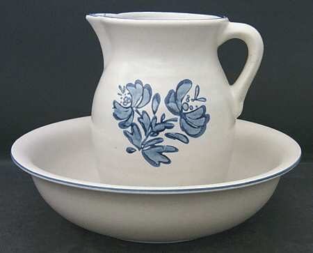 Yorktowne 64 Oz Pitcher and Bowl Set by Pfaltzgraff