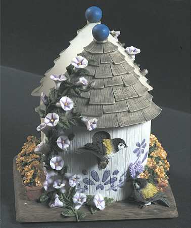 Yorktowne Figural Napkin Holder
