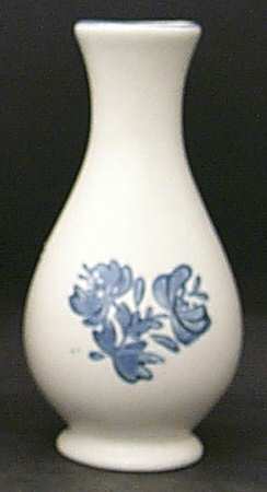 Yorktowne 5" Vase by Pfaltzgraff