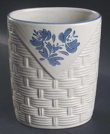 Yorktowne Basketweave Utensil Holder