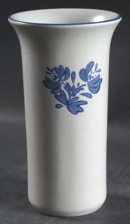 Yorktowne 6" Vase