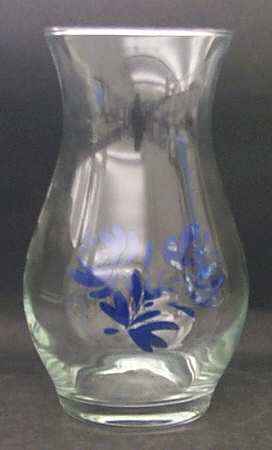 Yorktowne Glassware Vase