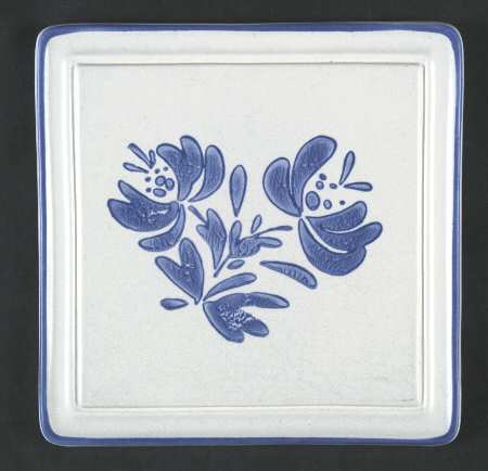 Yorktowne Trivet by Pfaltzgraff