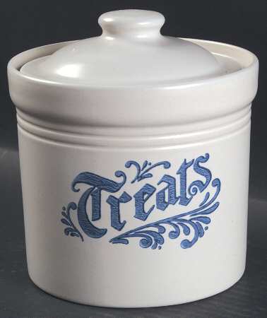Yorktowne Treat Jar & Lid