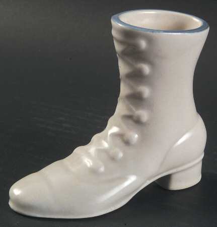 Yorktowne Small Figural Vase by Pfaltzgraff