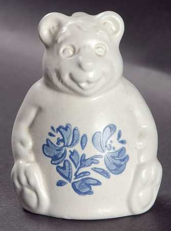 Yorktowne Ornament