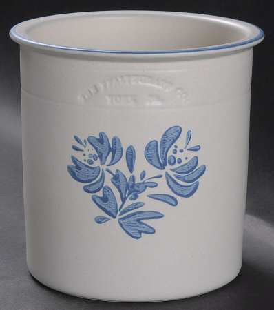 Yorktowne Large Gadget Crock
