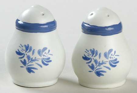 Yorktowne Individual Salt & Pepper Set
