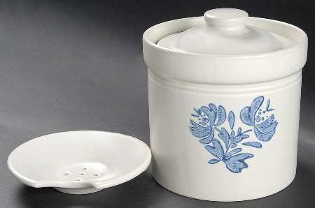 Yorktowne Drip Jar w/ Lid & Strainer