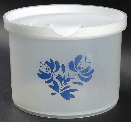 Yorktowne 4" Plastic Storage Jar & Lid