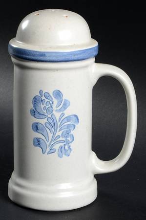 Yorktowne Spice Shaker