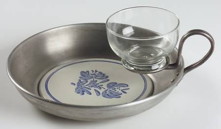 Yorktowne 2-Piece Metal Chip and Dip with Glass Bowl
