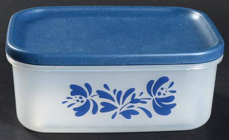 Yorktowne 5" Rectangular Plastic Microwave Container & Lid