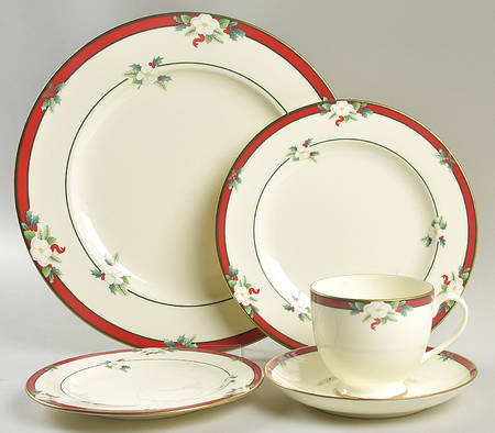 Yuletide (Bone) 5 Piece Place Setting