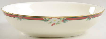 Yuletide (Bone) 10" Oval Vegetable Bowl