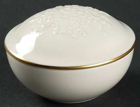 Yuletide (Bone) 3" Round Box & Lid