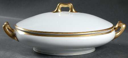 Duchess Oval Covered Vegetable