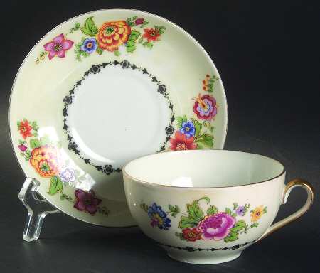 PHE8 Flat Cup & Saucer Set
