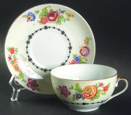 PHE8 Flat Cup & Saucer Set