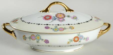 PHE8 Oval Covered Vegetable