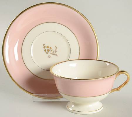 Arlington Footed Cup & Saucer Set