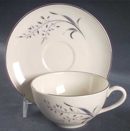 Avena Flat Cup & Saucer Set