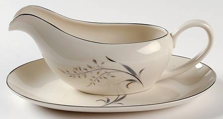 Avena Gravy Boat & Underplate