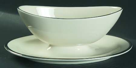 Bracelet Platinum Gravy Boat with Attached Underplate