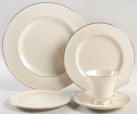 Brocade 5 Piece Place Setting by Pickard