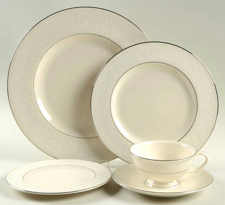 Brocade 40 Piece Estate Set