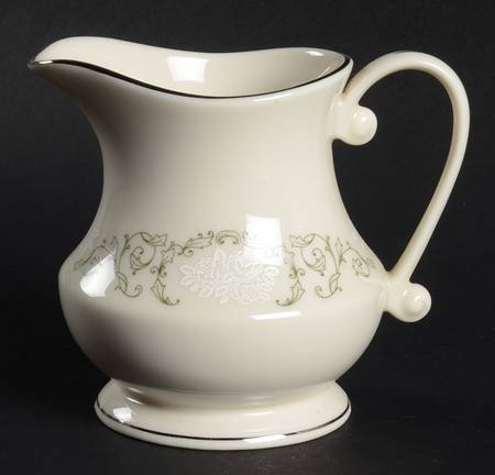 Cameo Creamer