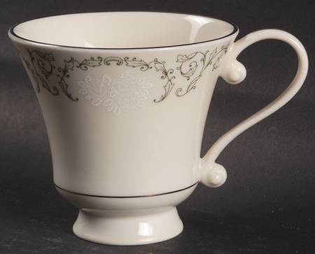 Cameo Footed Cup