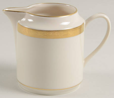 Camelot Creamer