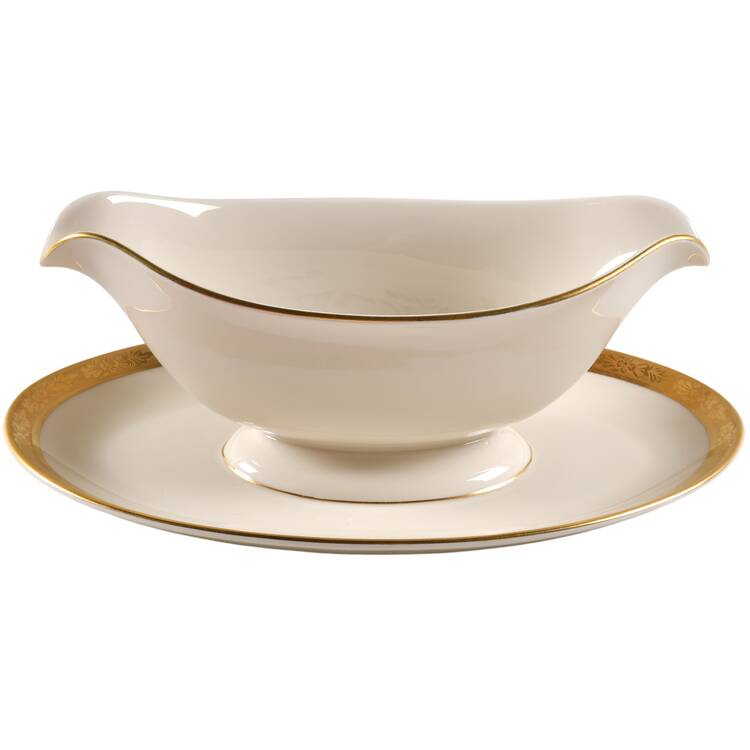 Camelot Gravy Boat with Attached Underplate