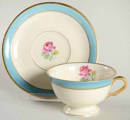 Cellanor Rose Footed Cup & Saucer Set