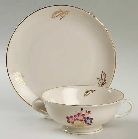 Cinderella Footed Cream Soup Bowl & Saucer Set