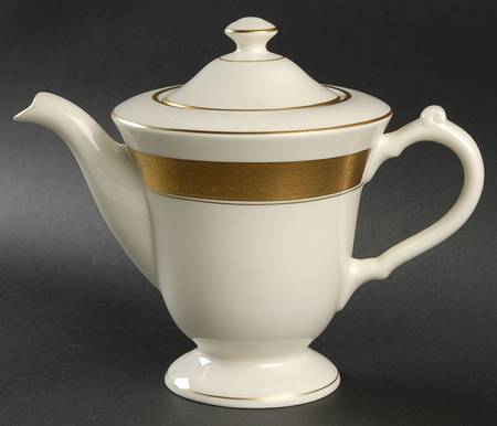 Coronation Coffee Pot & Lid