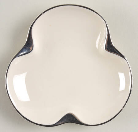 Crescent (Ivory Background) Small Ashtray