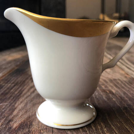 Elegance Creamer