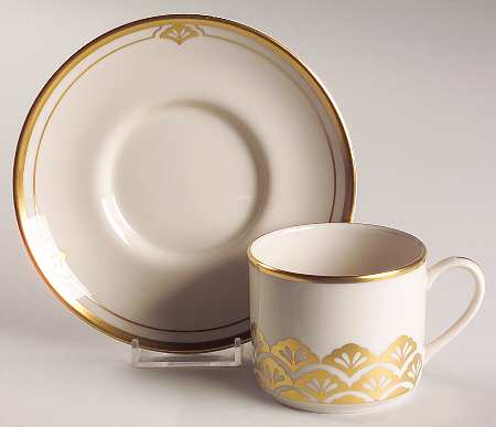 Ensemble Gold Flat Cup & Saucer Set