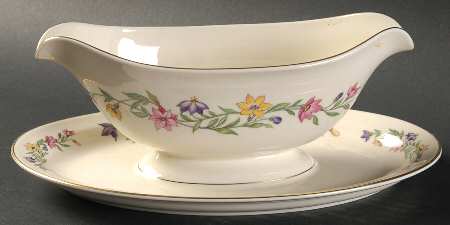 Garland Gravy Boat with Attached Underplate