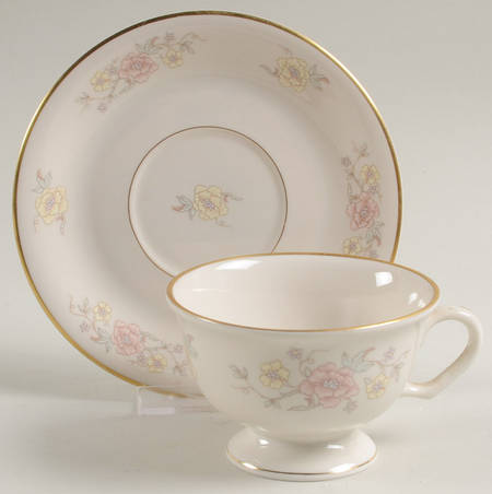 Georgian Manor Footed Cup & Saucer Set