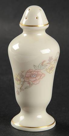 Georgian Manor Pepper Shaker