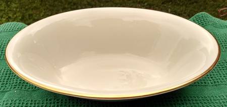 Gold Horizon 10" Oval Vegetable Bowl