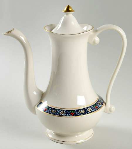 Grandeur Coffee Pot & Lid