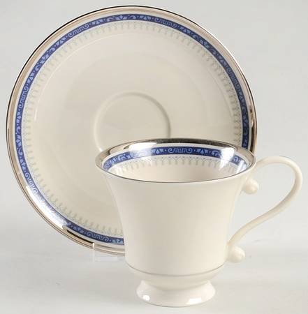 Grace Footed Cup & Saucer Set
